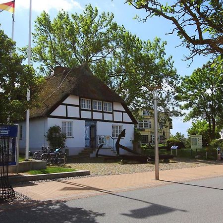 Mit Meerblick Und Balkon, Gratis Nutzung Vom Ahoi Erlebnisbad Und Sauna In Sellin - Meeresblick Fewo 17 ゲーレン エクステリア 写真